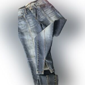 Front seam slit cropped jeans